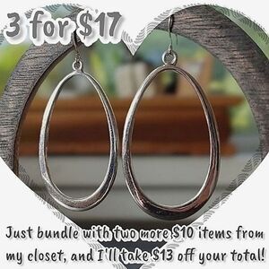 Vtg silver tone oval dangle hoops